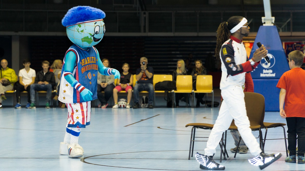 O Fotomagazin / Harlem Globetrotters in der TipsArena 2016